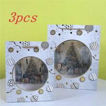 3 piezas Bolsas de regalo de Navidad - Tamaño mediano de 10 pulgadas, bolsas de regalo de papel grueso con impresión de Navidad de alta calidad. Conveniente para la temporada navideña, listo para regalar a granel. Hecho de cartón laminado mate de 210 g/m² para una sensación resistente y de alta calidad. Bolsas de regalo de papel con estampados de muñeco de nieve, árbol de Navidad y ciervo de Navidad.
