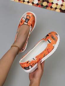 Scarpe da donna in tela leggere e versatili, con punta tonda, colore a contrasto, slip-on, con elementi divertenti come fantasmi, zucche e pipistrelli per Ognissanti, adatte per feste