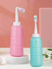 1 szt. Mini ręczny bidet z natryskiem do użytku osobistego, przenośny bidet z natryskiem, bidet podróżny z ręcznym bidetem, przenośny bidet podróżny, ściereczka dolna do higieny, zbiornik na wodę o pojemności 500 ml, akcesoria łazienkowe, narzędzia łazienkowe