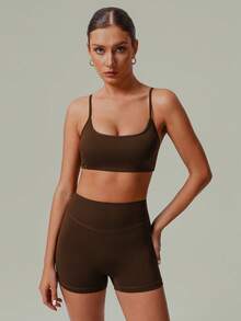 2 件套 CO Ord 女士经典吊带露背运动文胸和高腰深 V 提臀运动短裤，适合春夏季节穿着，可用于跑步、健身、骑行等运动。 - 棕色 - 查看 8