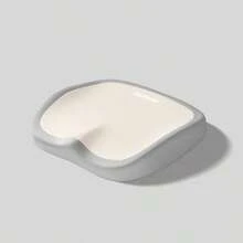 1件套人体工学腰部支撑垫，适用于办公椅，记忆海绵靠背和坐垫，柔软涤纶面料，舒适减压设计，适合家庭和办公室使用，可手洗，黑色和灰色可选。椅垫、坐垫、办公用品、椅子靠垫、游戏椅、办公桌配件