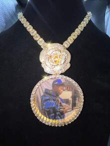 Customized Large Round Frame Photo Pendant Necklace, Brass & Zirconia Sparkling, DIY Photo, Hip Hop Daily Wear Jewelry, With 50cm Twisted Chain Gift, Silver, Stylish, Colorful, Vintage, Simple, Unisex, Casual, Cuties, Custom, Personalized, Unique, Ideal Gifts For Him, Middle School Students, High School Senior High School Students, College Students, University Students, Freshman, Sophomore, Underclassmen,Chic Autum, Chic Winter