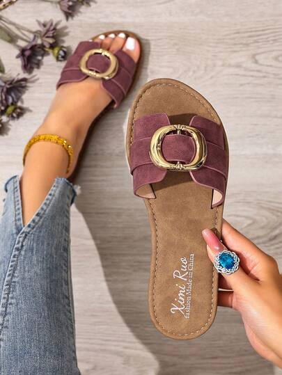 新款春夏时尚品牌 H Style 女士拖鞋，休闲一脚蹬罗马凉鞋，舒适一脚蹬穆勒凉鞋，黑色/米色/棕色平底压花拖鞋，博主推荐 Desert Key French 优雅水钻厚底坡跟凉鞋，沙滩鞋，简约室内外防滑人字拖，鳄鱼纹平底金属装饰凉鞋