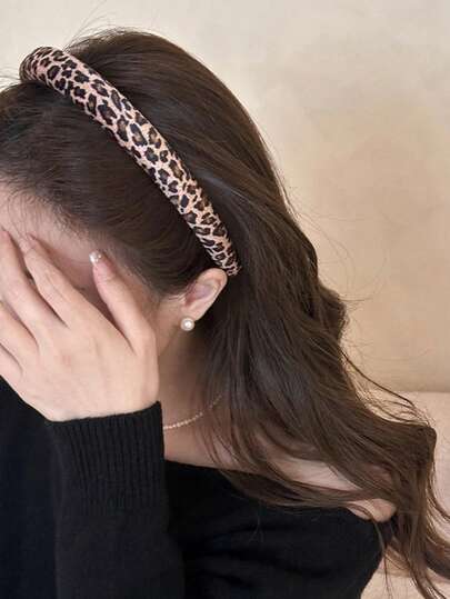 1 pezzo Fascia per capelli in velluto con stampa leopardata da donna, cerchietto alto in spugna per autunno/inverno, accessorio per capelli alla moda versatile e minimalista di alta qualità, adatto per uso quotidiano, doccia, trucco, abbinamento con outfit, stampa animale, fascia per capelli, cerchietto per donne