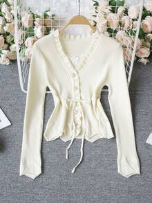 二合一杏色腰部抽绳心形扣收腰性感特殊纹理蕾丝拼接V领针织开衫，适合秋季穿着，修身外套毛衣上装，适合约会、通勤、圣诞节、新年等场合。 - 杏色 - 查看 8