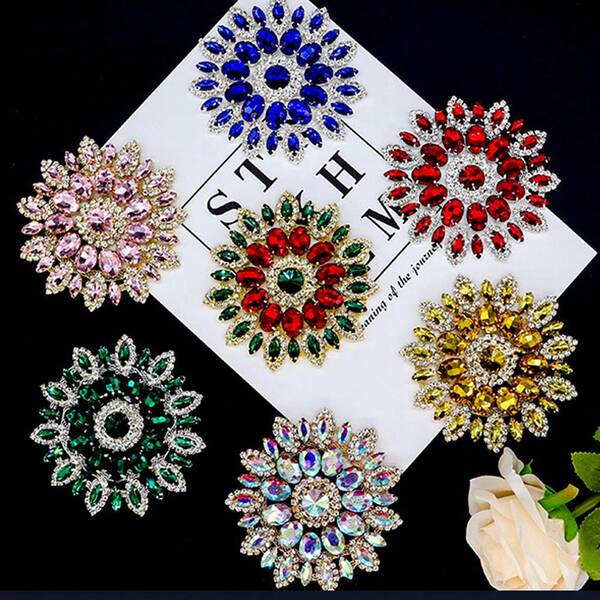 1pc Fashion Hardware Burnt Wedding Diamond Inlaid Round Flower DIY Clothing Accessories For Box Bag, Green Round Glass Rhinestone Applique With Metal Chain Back 4.3inch Floral Rhinestone Patch Crystal Patch Flower Rhinestone Appliques For Wedding Bridal Wedding Dress DIY Garments,Crystal Glass Rhinestones Decoration Crystal Flower Buttons Brooches DIY Clothes Shoe Bag Women Accessories 11cm For Wedding Decoration DIY Crafts