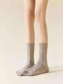 1/3/6 Pairs Women Solid Color Two-Toe Socks, Autumn/Winter Merino Wool Blend Mid-Calf Socks, Women Diamond Grid Toe Socks