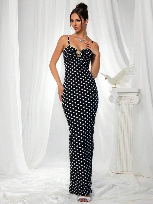 Elegante vestido de cóctel largo con lunares para mujer, diseño de tirantes finos sin mangas y tela de poliéster con estiramiento medio