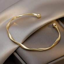 Elegant Simple Twist Open Cuff Bracelet Fashion Minimalist Style Adjustable Metal Bangle For Ladies Golden Silvery Choices Bracelet Charm Bracelet Bracelets For Women - 金色 - 查看 1
