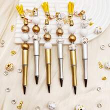 6 قطع قلم DIY مزين بالخرز ذو موضوع نجوم الثلج الذهبية والفضية، خرز خشبي، شرابة وقلادة من السبائك المعدنية، تشمل سحر نجمة الثلج والثلجي والرنة، هدية عيد الميلاد رائعة ولوازم مدرسية/مكتبية