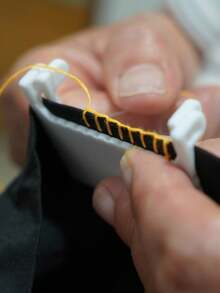 Hand sewn border lock 1/2 件夹式缝纫工具 - 耐用塑料边缘缝纫锁和编织工具，可拆卸，具有固定效果，适合初学者和老年人，用于服装缝纫、布料、修补、服装保养、老年人手动辅助 | 精密缝纫设备 | 耐用塑料工具、缝纫配件，适用于 DIY 手工缝纫项目 | 人体工程学设计 | 表面光滑