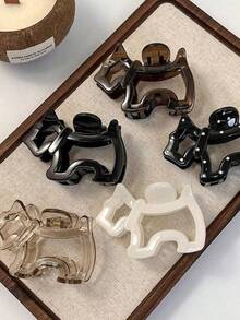 1pc Plastic Dog Paw Grip Hair Clip For Ladies - Simple And Fashionable Side Hair Accessory Fall Winter Claw Clip Hair Accessories For Women For Vacation Outfits Woman Elegant Hair Clutch