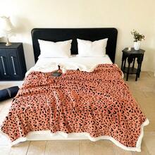 1pc Thick Double-Layer Jacquard Sexy Leopard Print Sherpa Blanket, Black Leopard Print Multi-Purpose Nap Blanket, Soft Plush Texture, High Aesthetic, Breathable And Comfortable, Providing Warm And Cozy Experience, Suitable For Bed, Sofa, Office Nap, Outdoor Travel And Camping, Holiday Gift