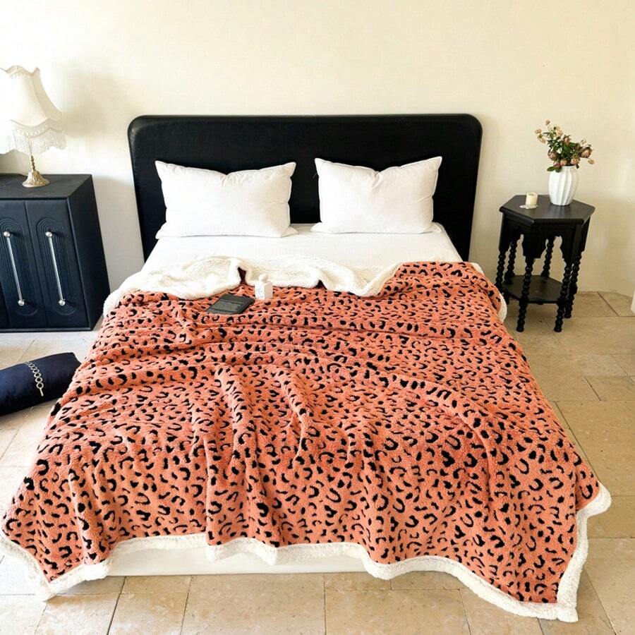 1pc Thick Double-Layer Jacquard Sexy Leopard Print Sherpa Blanket, Black Leopard Print Multi-Purpose Nap Blanket, Soft Plush Texture, High Aesthetic, Breathable And Comfortable, Providing Warm And Cozy Experience, Suitable For Bed, Sofa, Office Nap, Outdoor Travel And Camping, Holiday Gift