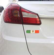 Calcomanía 3D Reflectante con Gota de Resina – Bandera Patriótica para Auto, Moto, Scooter y Maleta |   Cubre Rayones y Decora