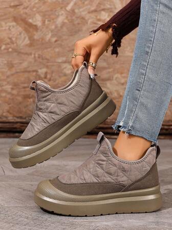 2025冬靴纯色雪地靴增高圆头一脚蹬新款女雪地靴防寒防滑休闲百搭时尚短靴