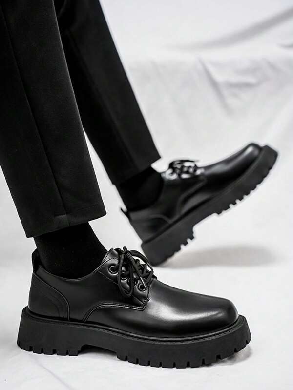 أحذية رجالية رسمية من الجلد الأسود اللامع، أحذية جلدية مريحة مانعة للانزلاق بنعل سميك، متعددة الاستخدامات للمدرسة والأعمال والمكتب