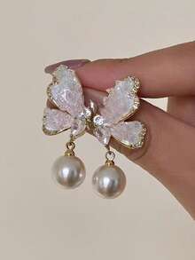 1 Pair Korean Elegant Pearl Flower Vintage Stud Earrings, Niche Personalized Versatile Jewelry Accessories - 蝴蝶型 - 查看 4
