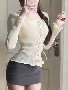 二合一杏色腰部抽绳心形扣收腰性感特殊纹理蕾丝拼接V领针织开衫，适合秋季穿着，修身外套毛衣上装，适合约会、通勤、圣诞节、新年等场合。 - 杏色 - 查看 3