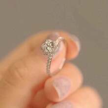 1pc Women's Fashion Ring, Unique Elegant, Zirconia Flower Decor Ring, Suitable For Valentine's Day, Vacation, Commute, Date, Party, Wedding, Engagement, Gift For Wife, Girlfriend, Mother Birthday, Anniversary, New Year, All Seasons