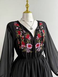 Rusttydustty Plus Size Floral Embroidery Casual Vacation Dress - Black - View 8