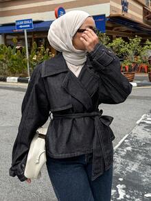 DAZY 女士短款收腰休闲牛仔夹克外套，秋冬季简约时尚 - 深色水洗藍 - 查看 7