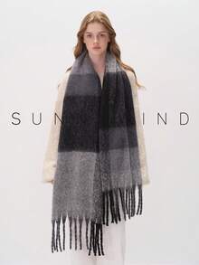 1条加厚保暖优雅格子围巾，秋冬季搭配连衣裙