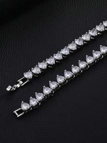 FUNEIA Heart Tennis Necklace For Women | 18" Iced Out Cubic Zirconia Gift | Simulated Diamond Tennis Chain - 銀色 - 查看 3