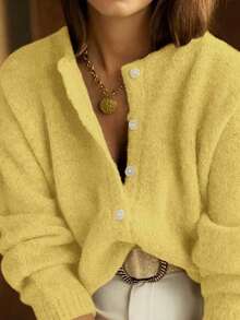 Cardigan col rond tricoté pour femmes, manches longues, avec détails de boutons, style classique minimaliste et décontracté, convient pour un port quotidien, pull d'automne/hiver - Jaune citron - Voir 3