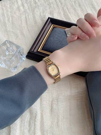 1 件全新金色方形设计复古优雅女士手表，时尚简约休闲