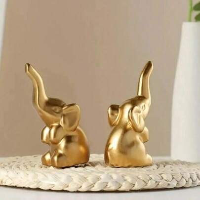 2件套欧式创意金色鹿摆件，适合装饰酒柜、客厅、卧室、电视柜，是现代家居装饰、派对和露营装饰、节日礼物、圣诞节房间装饰的理想之选。