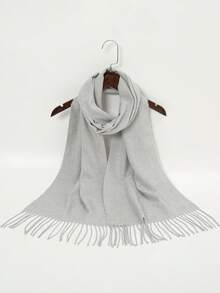 Cachecol feminino elegante e macio com franjas, em cores sólidas (1 peça, 2 peças ou 4 peças), à prova de vento e quente, estilo universitário, ideal para a transição entre estações, uso diário ou como presente para casais, pais e amigos. Disponível em duas opções: regular e grosso. - A - Ver 4