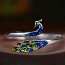 A New Retro Hollowed Out Rainbow Peacock Opening Bracelet, A Fashionable And Minimalist Decorative Bracelet For Women, The First Choice For Gifting To Girlfriends