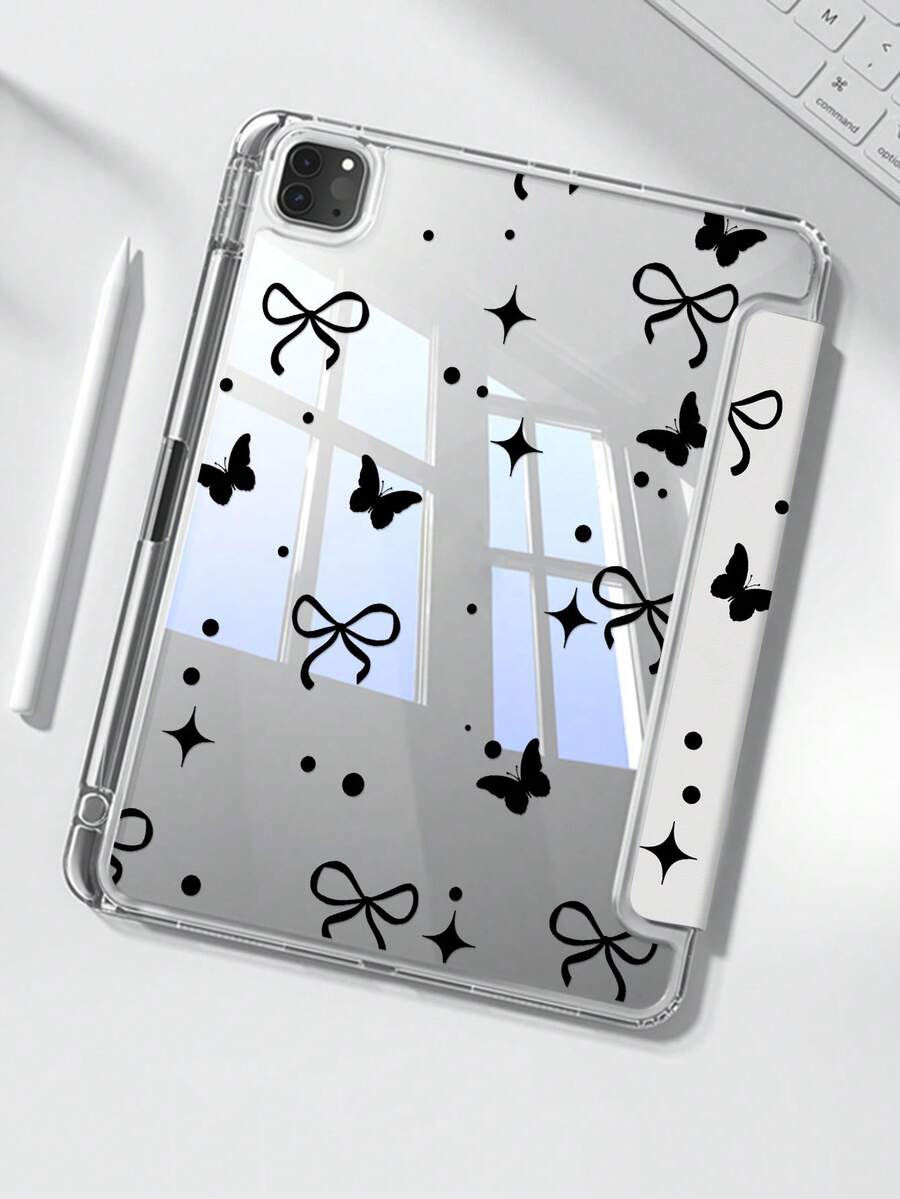 这款精美可爱的卡通黑蝴蝶波点蝴蝶结双面彩绘亚克力透明水晶背壳，防震设计，适用于 iPad 第七代、第八代（10.2 英寸）和第十代。内置笔槽，支持睡眠唤醒功能/多种折叠支架方式。是万圣节和新年礼物的理想之选。