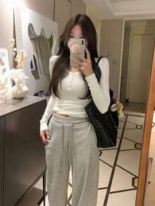 女式纯色圆领长袖合身前扣罗纹休闲 T 恤，春夏秋季 - 白色 - 查看 2