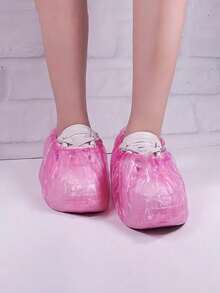 100 قطعة من أغطية الأحذية البلاستيكية القابلة للتخلص منها، أغطية أحذية قابلة للتخلص منها مضادة للانزلاق، أغطية أحذية مقاومة للماء، أغطية أحذية مقاومة للطين، أغطية حماية للأحذية الداخلية والسجاد، مناسبة للاستخدام الداخلي والمكاتب والأيام الممطرة، وكذلك للمدارس والمكاتب والمنازل والسفر.