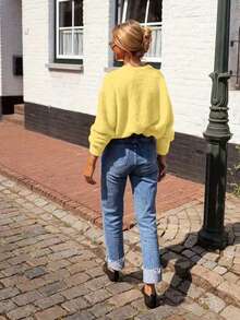 Cardigan col rond tricoté pour femmes, manches longues, avec détails de boutons, style classique minimaliste et décontracté, convient pour un port quotidien, pull d'automne/hiver - Jaune citron - Voir 2