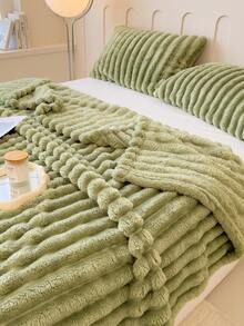 1 chiếc chăn kẻ sọc siêu mềm, dày và ấm - Polyester có thể giặt bằng máy, không gây dị ứng, thoải mái ấm cúng cho mọi mùa khi dùng trên ghế sofa, giường hoặc làm quà tặng - Nhiều màu sắc, chăn đắp cho ghế sofa, đồ trang trí nhà trung tính, chất liệu không gây dị ứng, đồ trang trí mùa thu, đồ trang trí mùa đông, đồ trang trí phòng, trở lại trường - Màu xanh Ô liu - Xem 5