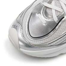 Adidas Originals OZVENUZ W 女士缓震休闲运动鞋，适合日常运动和休闲 - 金屬銀/淺灰色/晶白色 - 查看 8