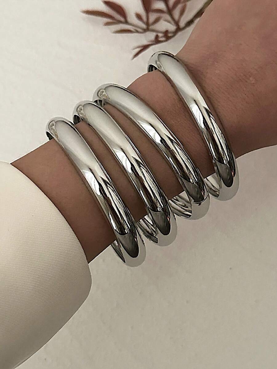 4pcs Exaggerated Minimalist Vintage Coin Thick Bangle Bracelet Set, Fashion Simple Elegant Retro Design, Suitable For Holiday, Party, Date, Gift, Daily Wear - Silver - View 1
