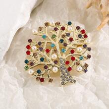 Weihnachtsbrosche mit Wohlstandsbaum, glänzend goldfarbene Zinklegierung Anstecknadel mit bunten Kunstperlen und Strass, geeignet als Geschenk für Feiertage, Familienzusammenkünfte, Frauenschmuckzubehör