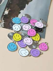 20pcs Fashionable Cartoon Multi-Colored Asymmetrical Smiling Face Shaped Alloy Pendant For DIY Earrings, Bracelets, Necklaces & Jewelry Making