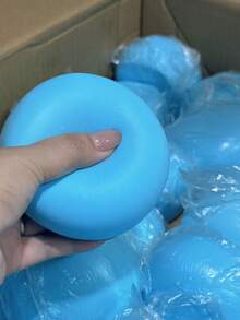 巨型超柔软、慢回弹八味草莓麻糬挤压玩具 - 彩色 - 查看 9