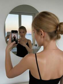 Round Acrylic Mirror Wall Sticker – Large Self-Adhesive Non-Glass Mirror, High-Transparency Decorative Mirror Plate For Bathroom, Bedroom, Door, Dresser & Home Wall Decoration