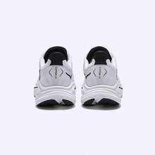 Hoka Clifton 10 White Running Shoes – Lightweight Cushioned Sneakers For Road Running, Everyday Training, Long Distance Comfort (1162030-WBLC) - Đen và trắng - Xem 5