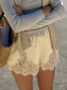 Women Satin Silk Shorts Lace Trim Patchwork Mini Micro Shorts Silky Low Rise Coquette Lounge Slip Bottoms Y2k Summer Wide Leg Lounge Shorts For Streetwear - 香檳色 - 查看 3