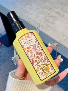 1 pieza Spray de fragancia para tela de 100ml (Jazmín, Gardenia, Lirio del Valle) - Aroma ligero, duradero y fresco. Ambientador adecuado para ropa, baños, dormitorios, armarios y vehículos para eliminar olores. Excelente regalo para el Día de San Valentín, cumpleaños, aniversario de boda, graduación.