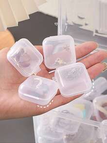 Nueva caja de plástico transparente cuadrada, para almacenamiento de artículos pequeños, papelería, joyas, con tapa abatible, sellada y a prueba de polvo, caja de almacenamiento pequeña y portátil transparente para objetos de escritorio