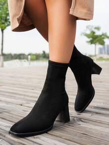 Botines de mujer de estilo francés versátiles, nuevos botines de moda con cremallera trasera y tacón grueso para otoño/invierno - Negro - Ver 13