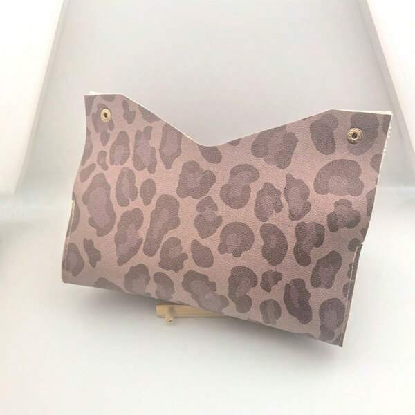 New Stylish Minimalist Leopard Print Tissue Box For Home And Hotel Tabletop, Chic Decor Accessory For Living Room, Bedroom, Lobby Desk, And Guest Bathrooms, Elegant Leopard Pattern With Hidden Lid, Practical Storage For Tissues, Durable Construction, Quick-Access Dispense, Fashionable, Versatile Gift For Modern Interiors, Perfect Fit For Most Tissue Boxes, Easy-Clean Surface, Coordinated With Neutral Palettes, Ideal For Everyday Use In Entryways And Guest Areas